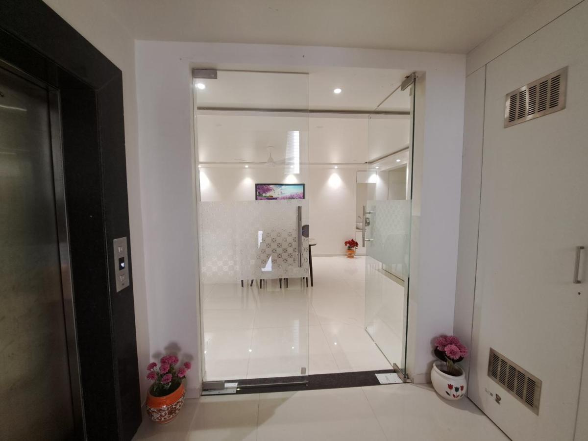 Bouquet Residency Hotel Nashik Exterior photo