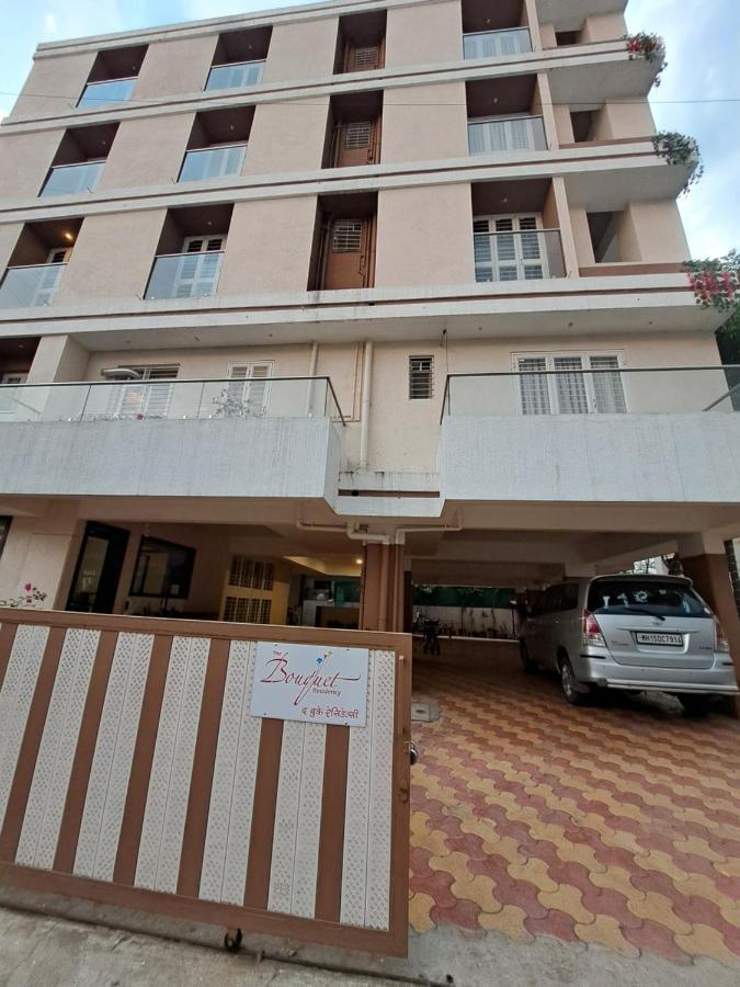 Bouquet Residency Hotel Nashik Exterior photo